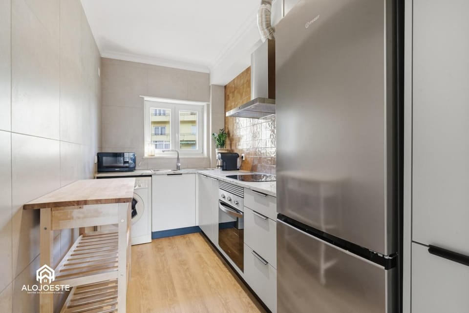 Beach Bliss Apartment Apartment in Lisbon District
