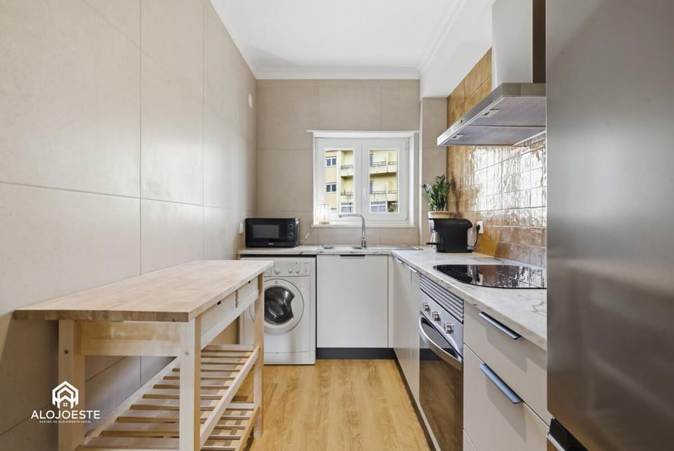 Beach Bliss Apartment Apartment in Lisbon District