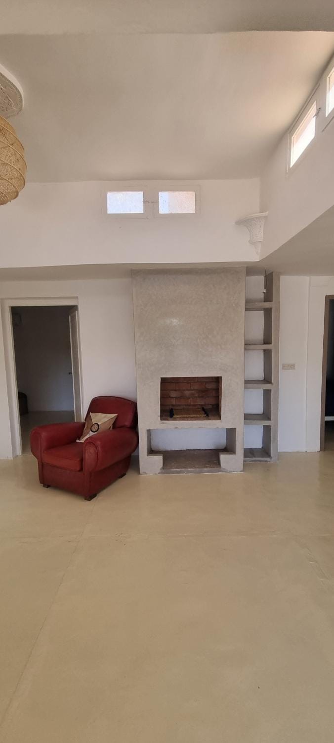 Living room, Seating area, fireplace