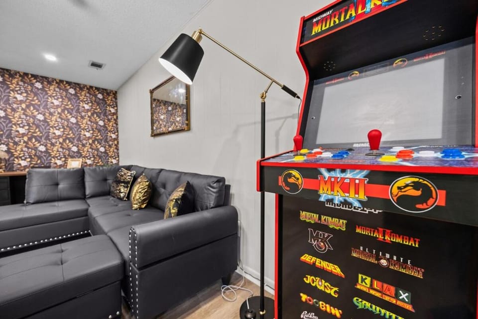 Stay Classy in a Spacious Home with an Elegant Touch House in Gainesville