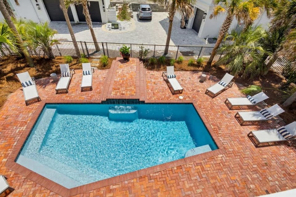 Casa Bella by Stay on 30a, Gulf Views-Golf Cart! House in South Walton County