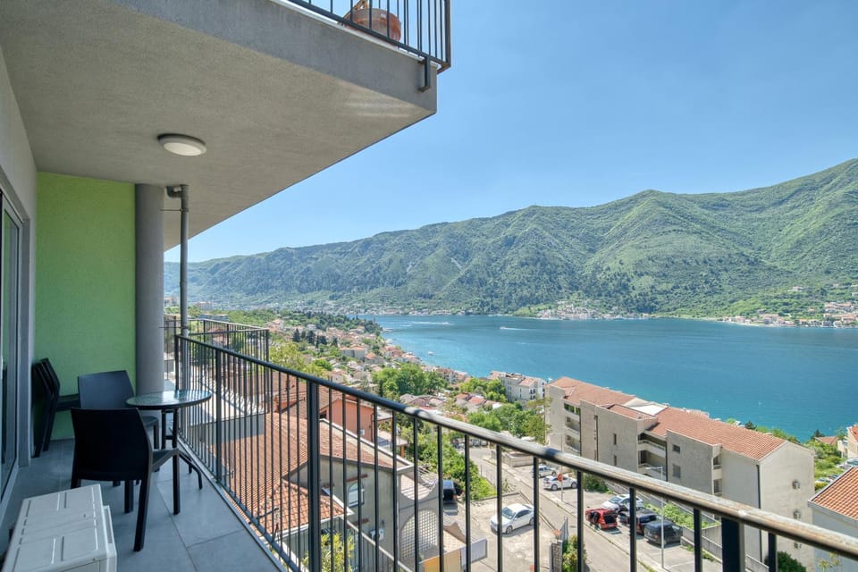 View (from property/room), Balcony/Terrace, Sea view