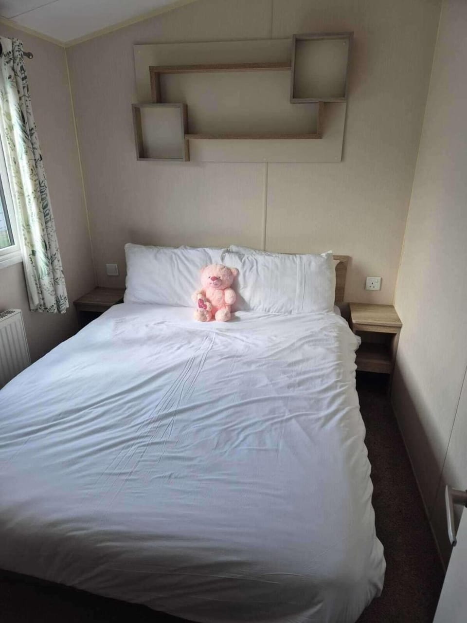 Caravan 163 sleeps up to 8 guests House in England