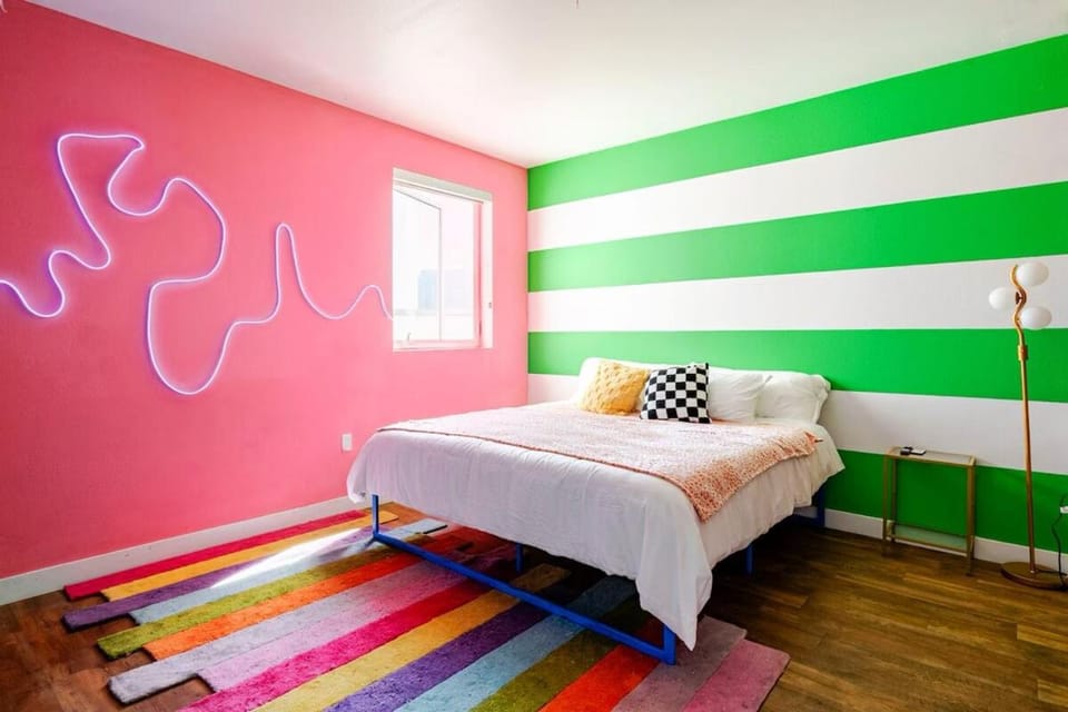 Colorful penthouse near DTLA Apartment in Los Angeles