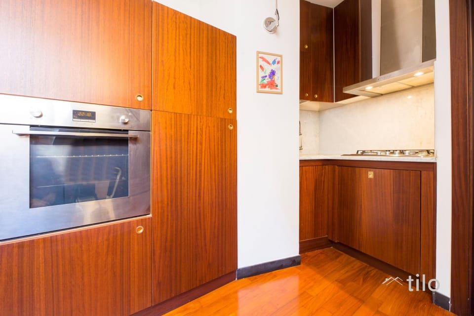 Kitchen or kitchenette, pet friendly, wardrobe