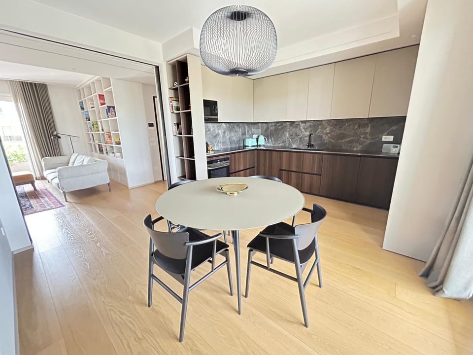 Kitchen or kitchenette, Living room, Dining area