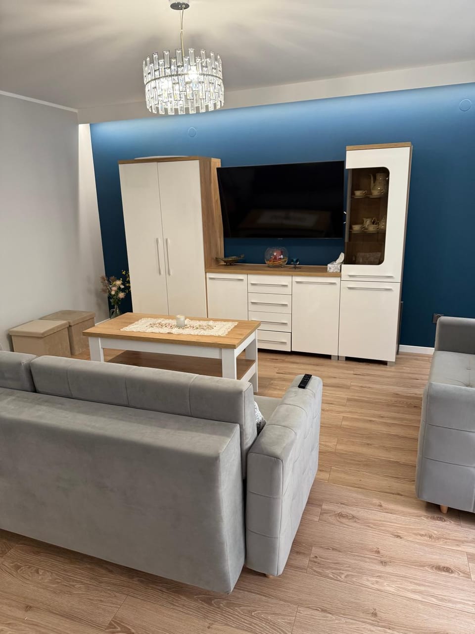 Communal lounge/ TV room, TV and multimedia, Kitchen or kitchenette, Living room, Seating area, Evening entertainment