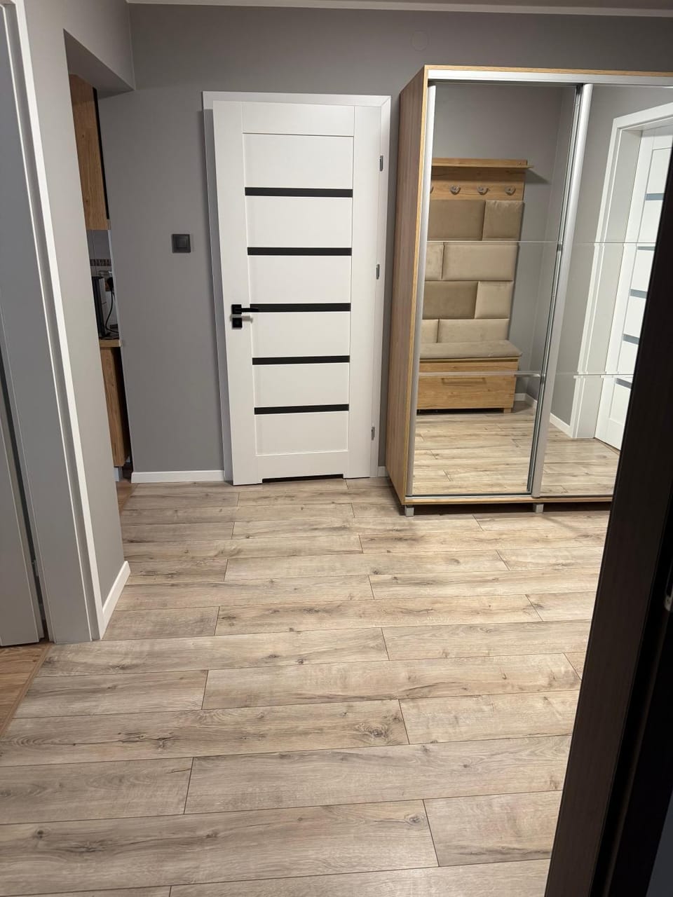 Facade/entrance, Photo of the whole room, On site, wardrobe