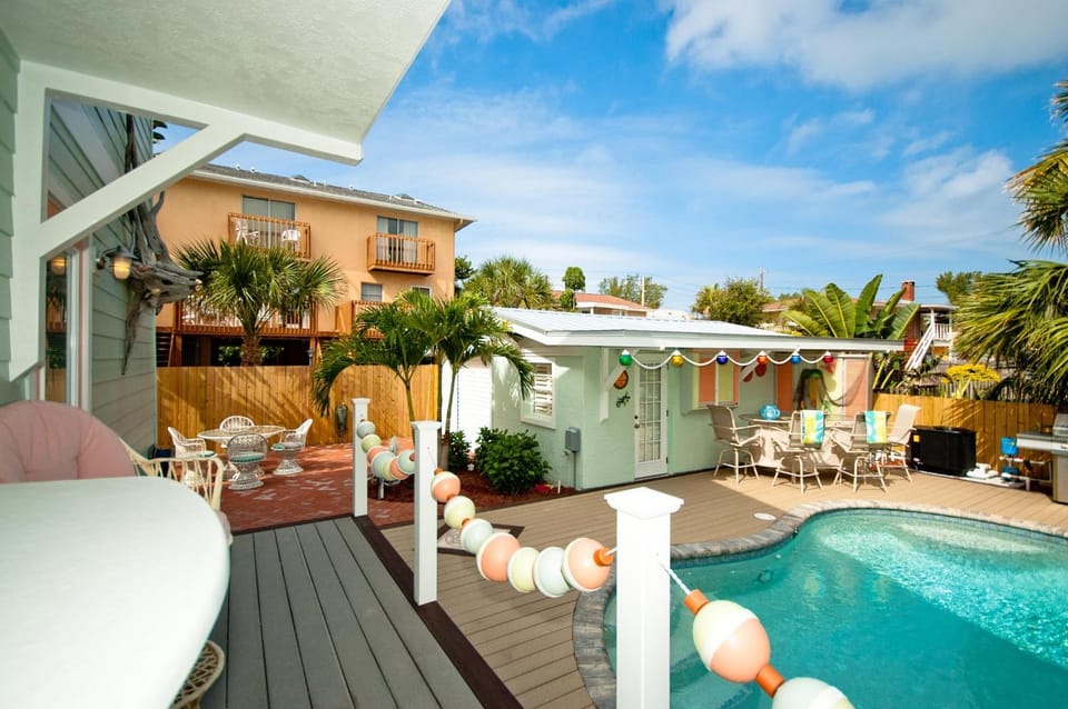Al's Dream House in Bradenton Beach
