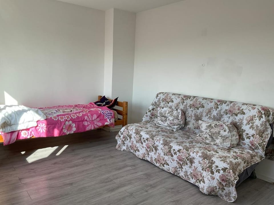 Apartment for rent in Le Blan-Mesnil Apartment in Île-de-France