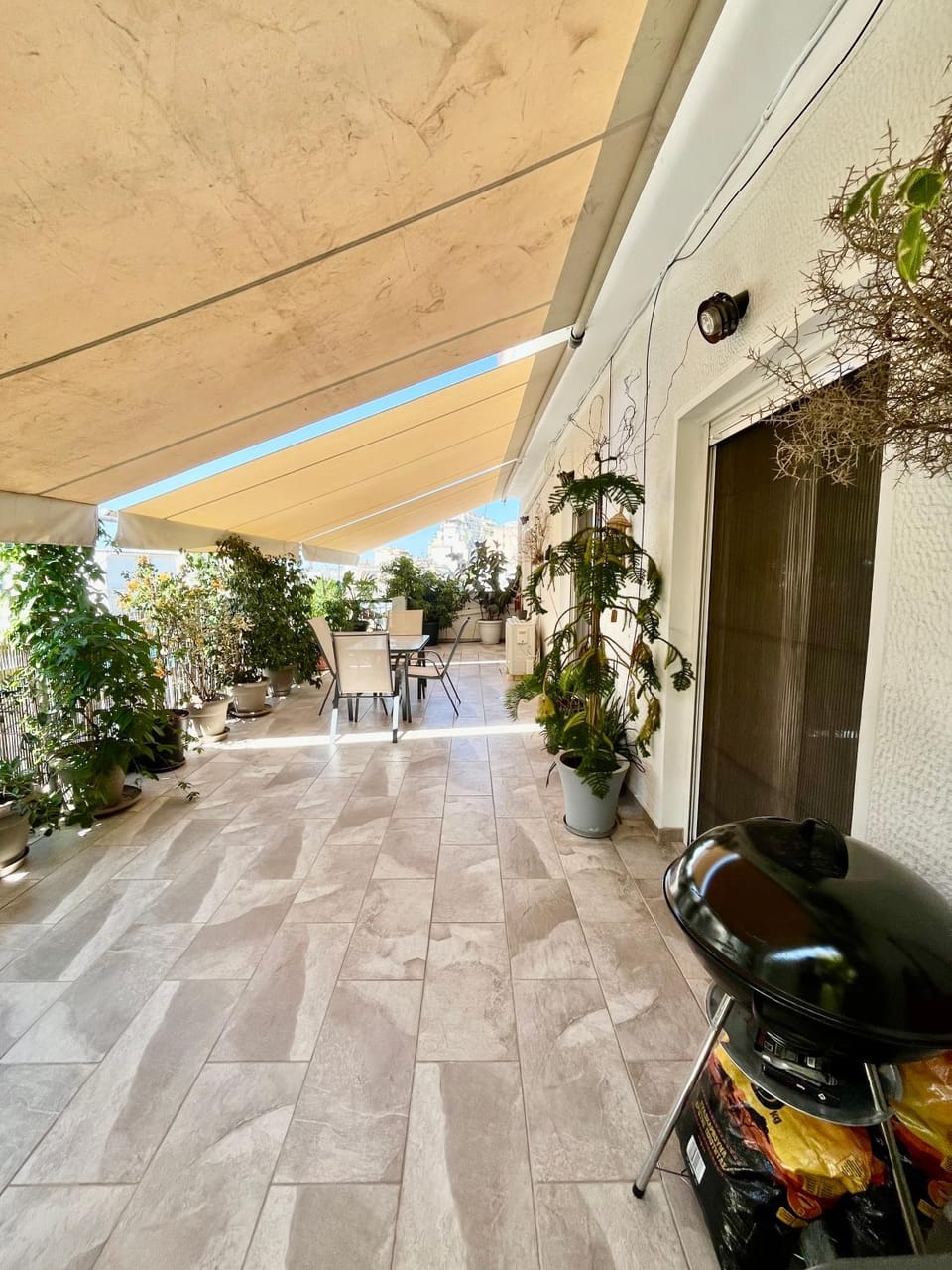 Patio, Day, BBQ facilities