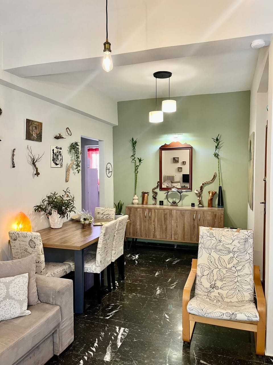 Living room, Dining area