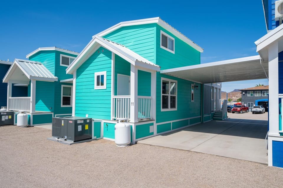 Dock Holiday, River Views at Roadrunner Resort House in Earp