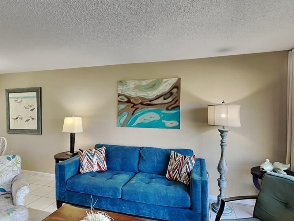 Edgewater Villa #2403 - High Tide Villa Apartment in Panama City Beach