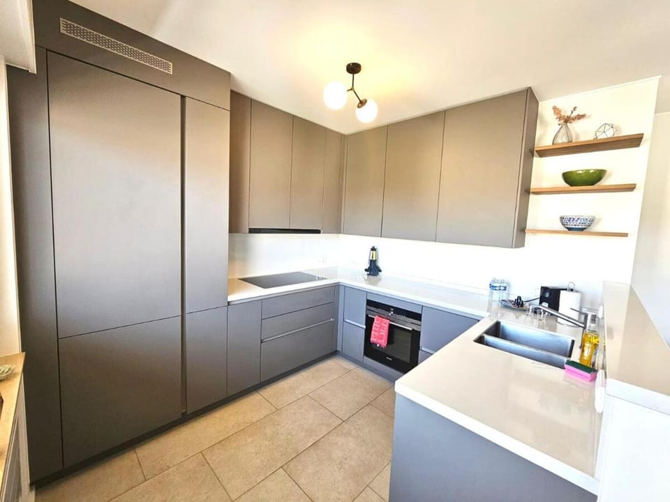 Comfort 2BR Executive Flat with Terrace&patking-BON47 Apartment in Luxembourg
