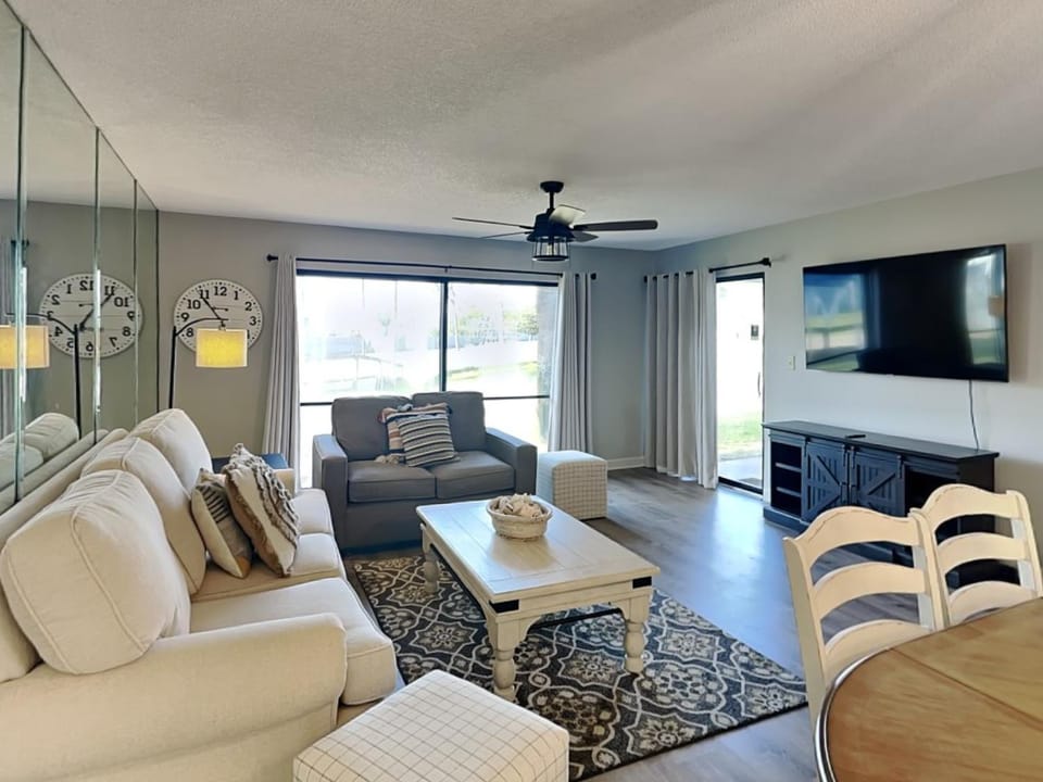 Edgewater Villa #901 Apartment in Panama City Beach