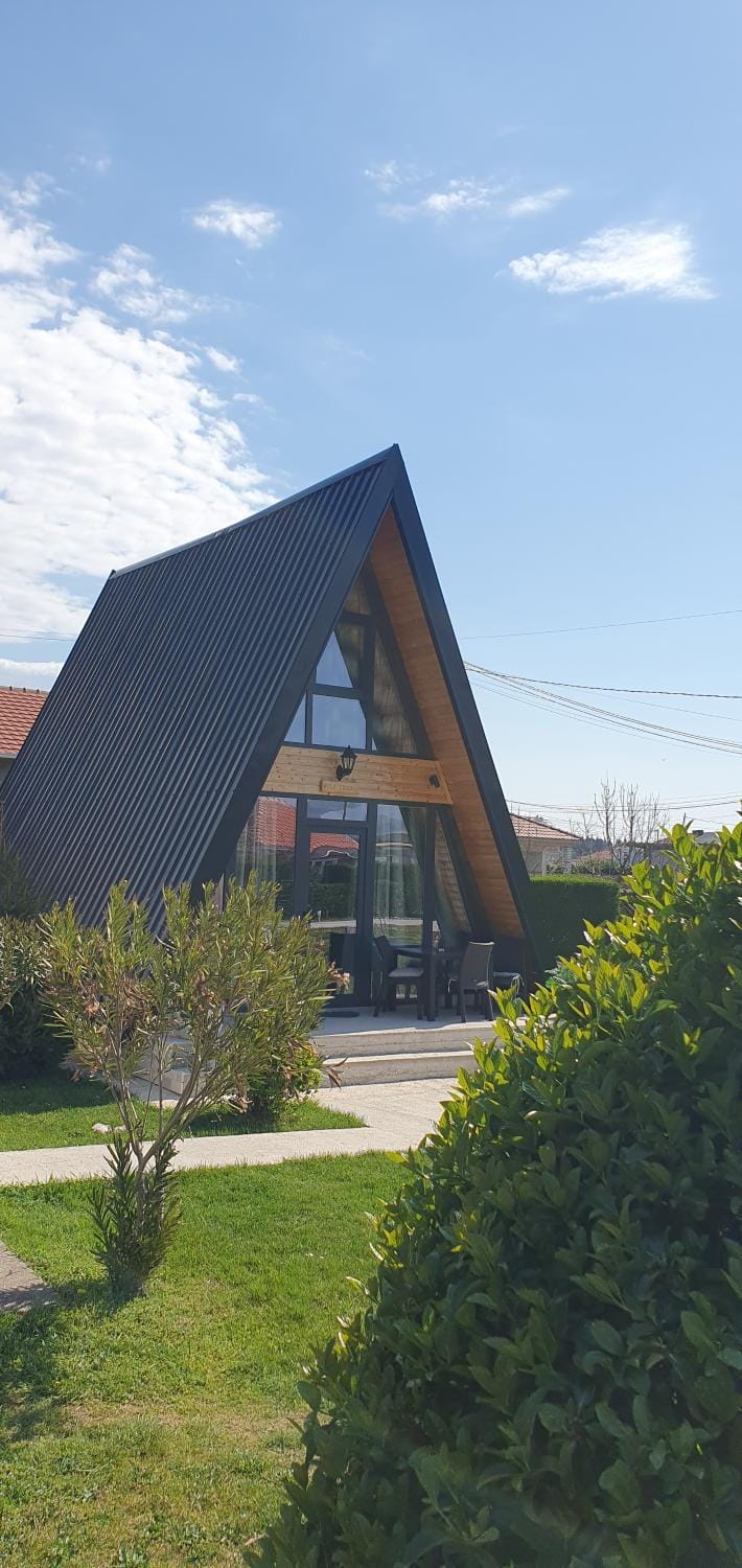 Cozzy LUX apartment near the Airport Podgorica Apartment in Podgorica Municipality, Montenegro