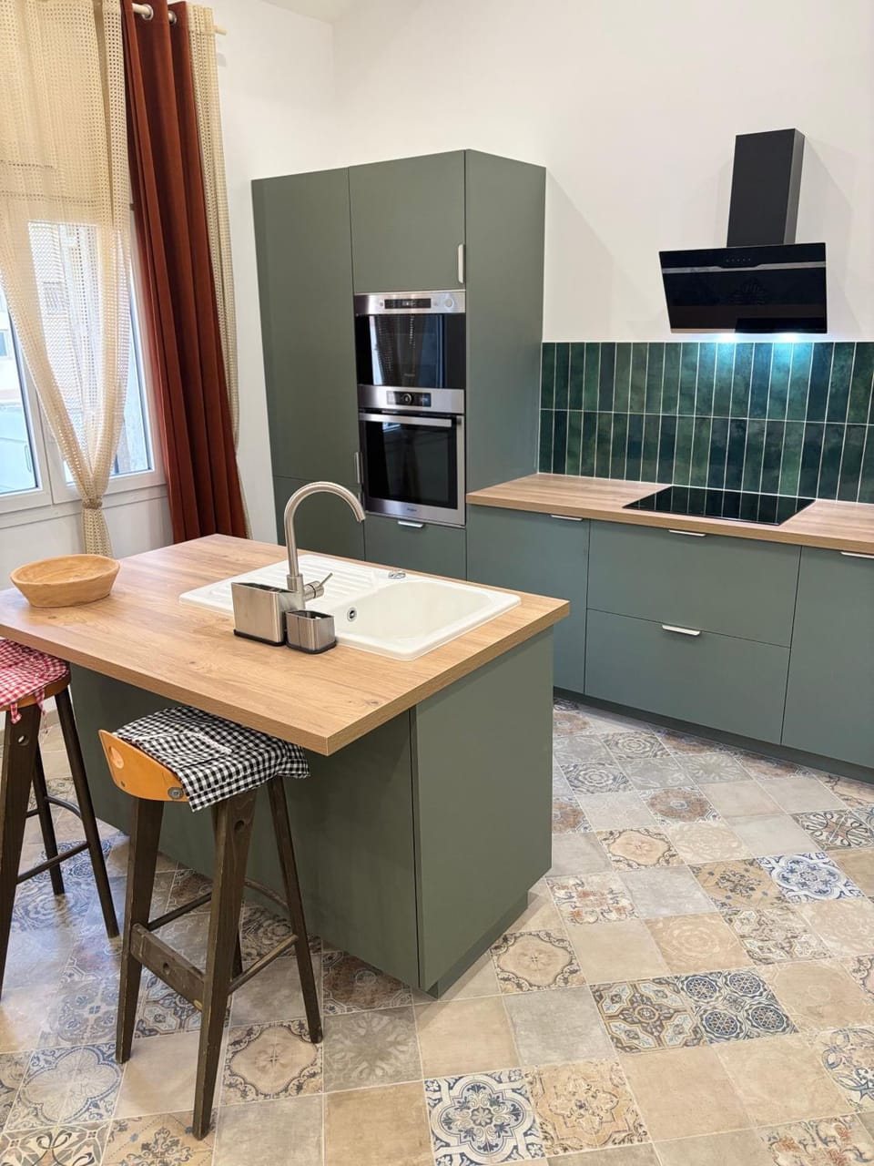 Patio en Camargue Apartment in Arles