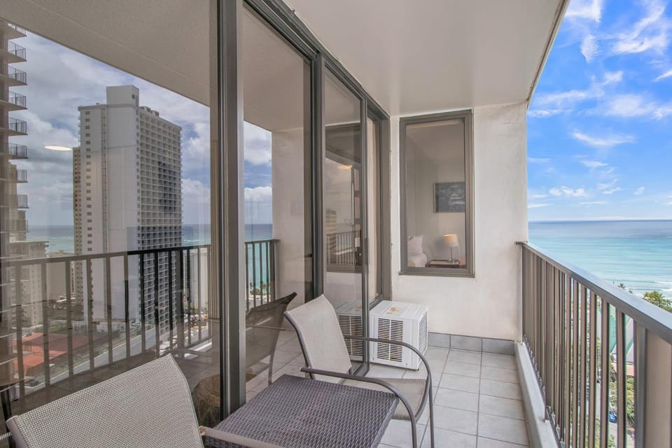 Patio, Day, Natural landscape, View (from property/room), Balcony/Terrace, Seating area