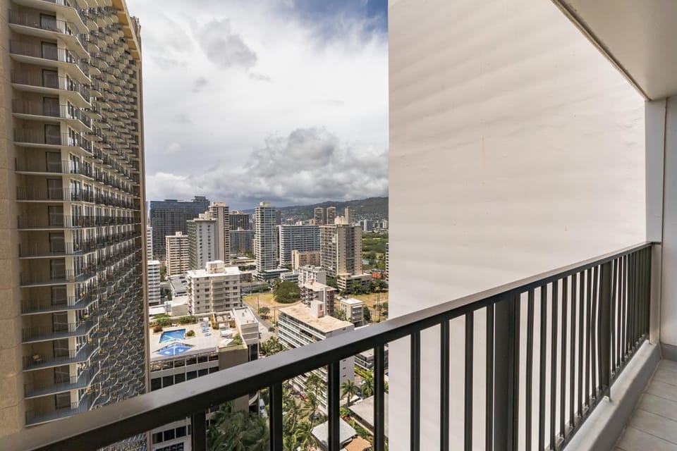 Day, View (from property/room), Balcony/Terrace, City view