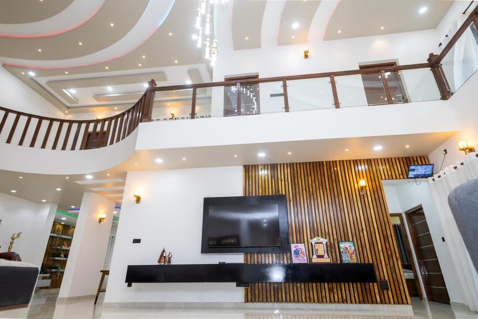 TV and multimedia, Living room, Seating area