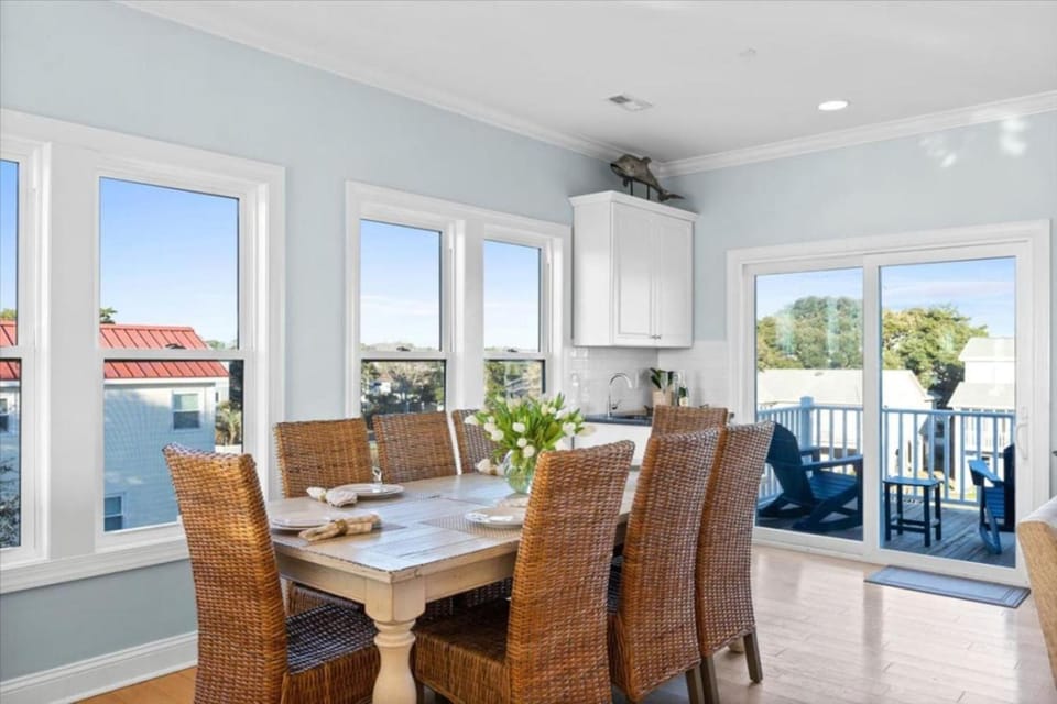 Balcony/Terrace, Dining area