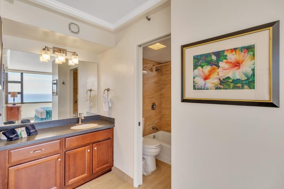 Spacious Corner unit with Amazing Views 3714T2 Apartment in Honolulu