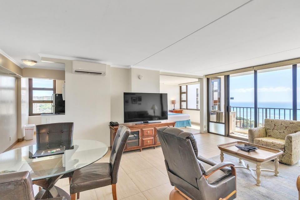 Spacious Corner unit with Amazing Views 3714T2 Apartment in Honolulu
