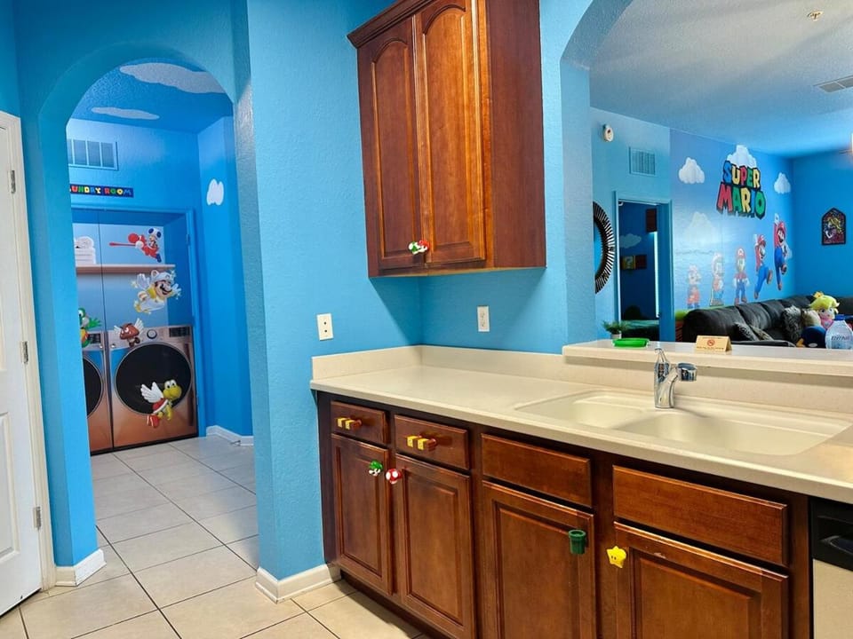 Super Mario's Sky Suite - Vista Cay 3 BD SUITE Near Epic Universe Apartment in Orlando