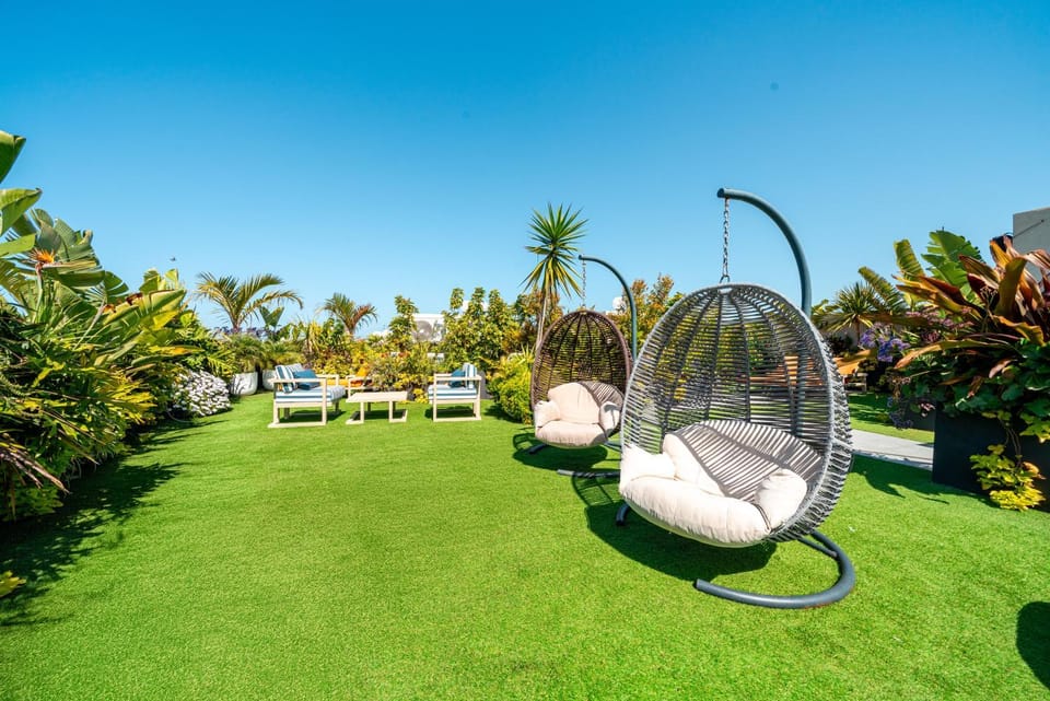 Spring, Day, Natural landscape, Garden, Garden view, sunbed