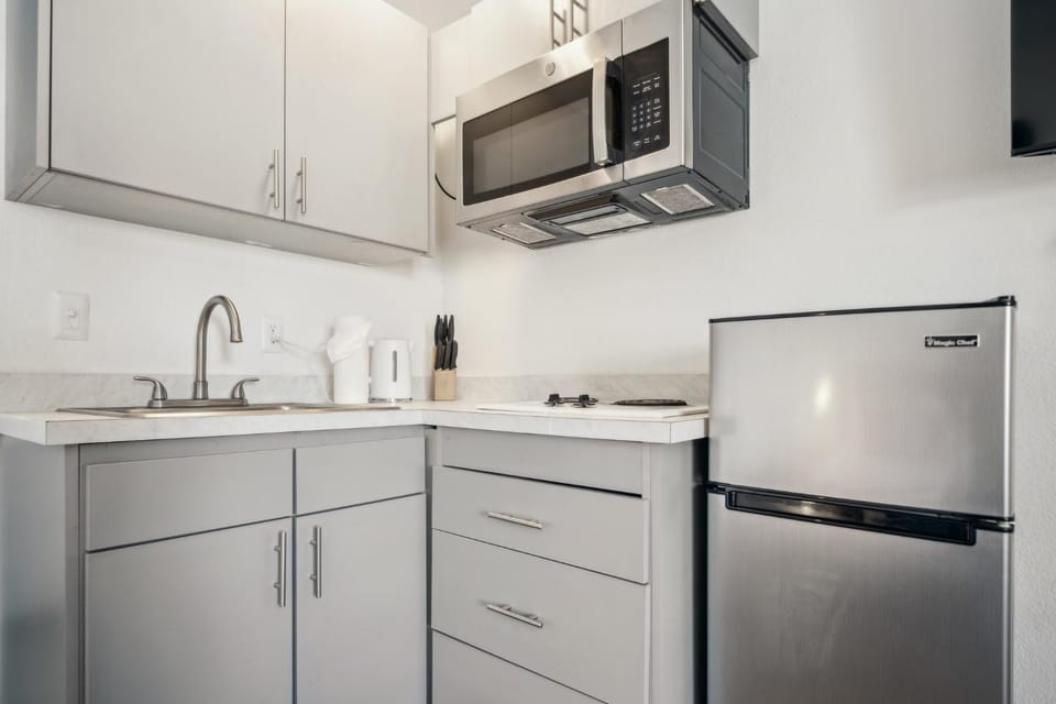 Spectra Paradise 226 I Spacious Studio Apartment in Paradise