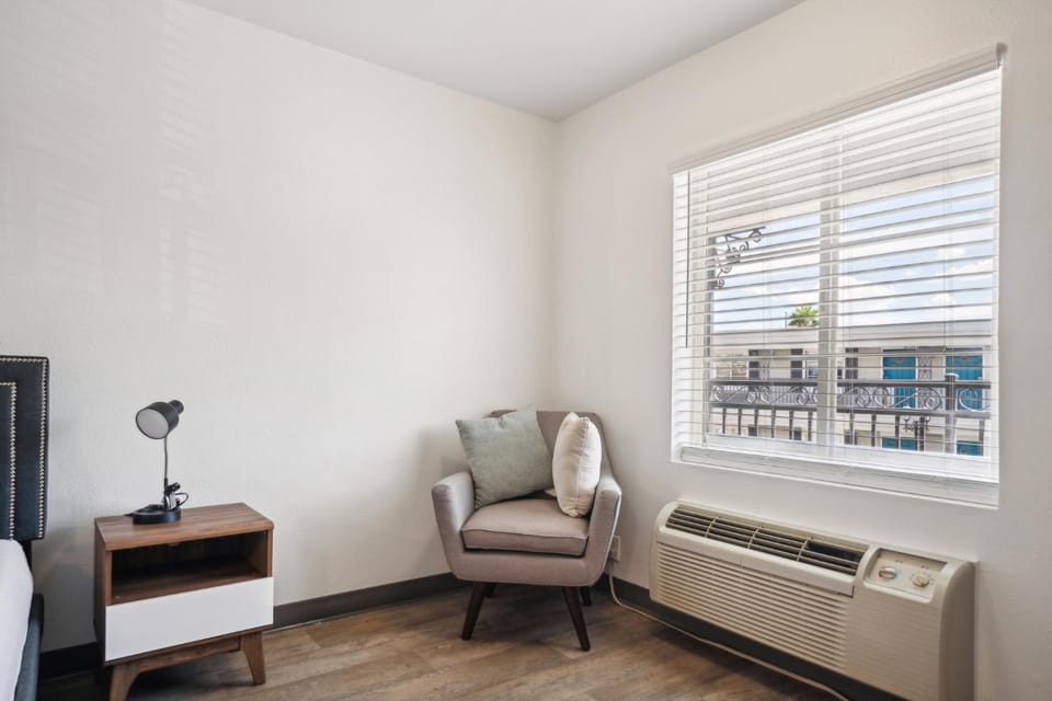 Spectra Paradise 408 I Spacious Studio Apartment in Paradise