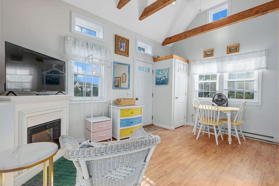 Seaflower – Where the Sea Meets Serenity House in South Yarmouth