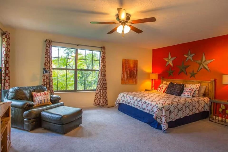 Bed, Bedroom