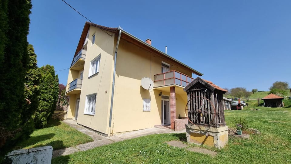 Property building, Garden, Garden view