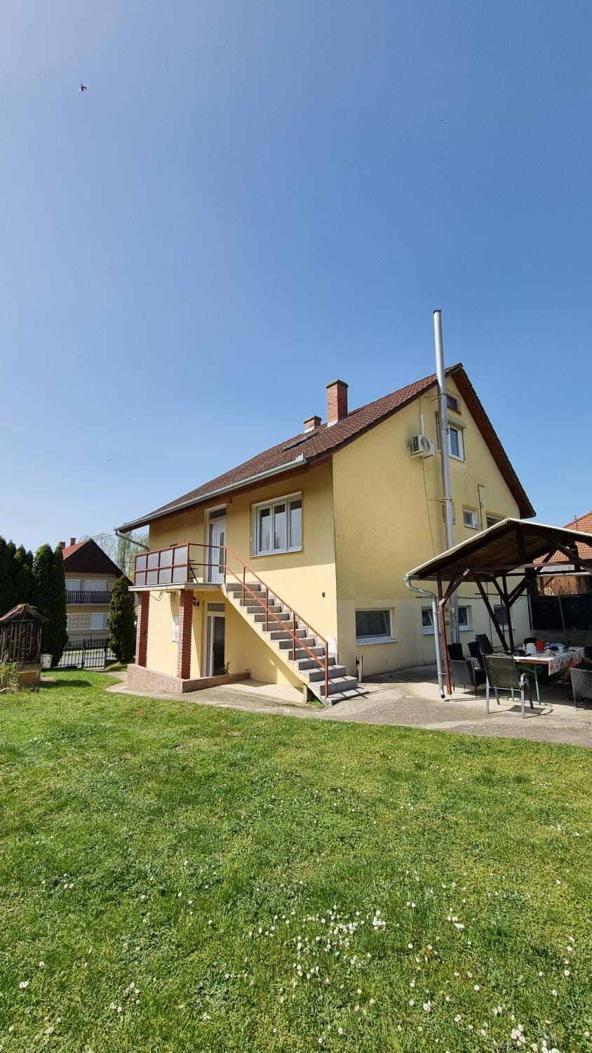 Property building, Garden, Garden view