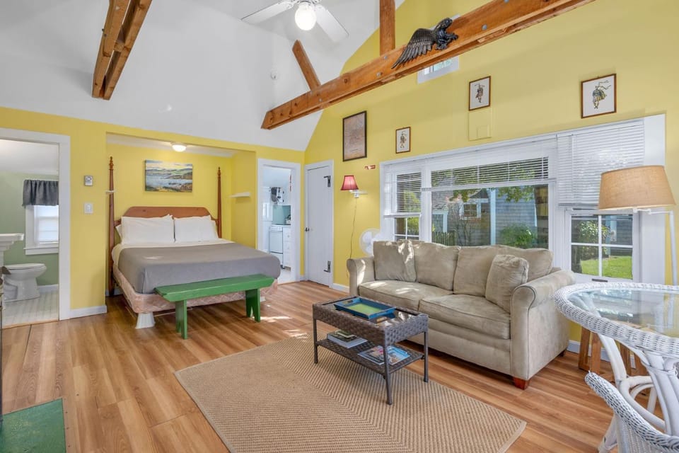 Luckenbooth – Seas the Day by the Sound House in South Yarmouth