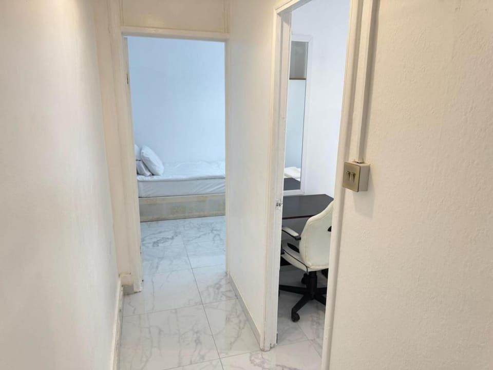 Nice 2 bedroom flat on first floor Apartment in City of Westminster