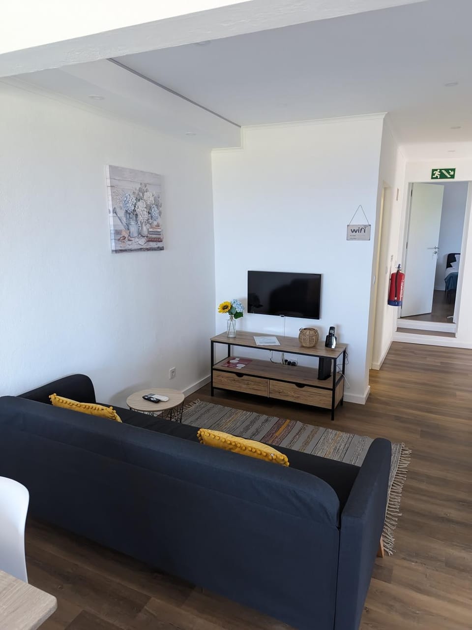 Communal lounge/ TV room, TV and multimedia, Living room, Seating area