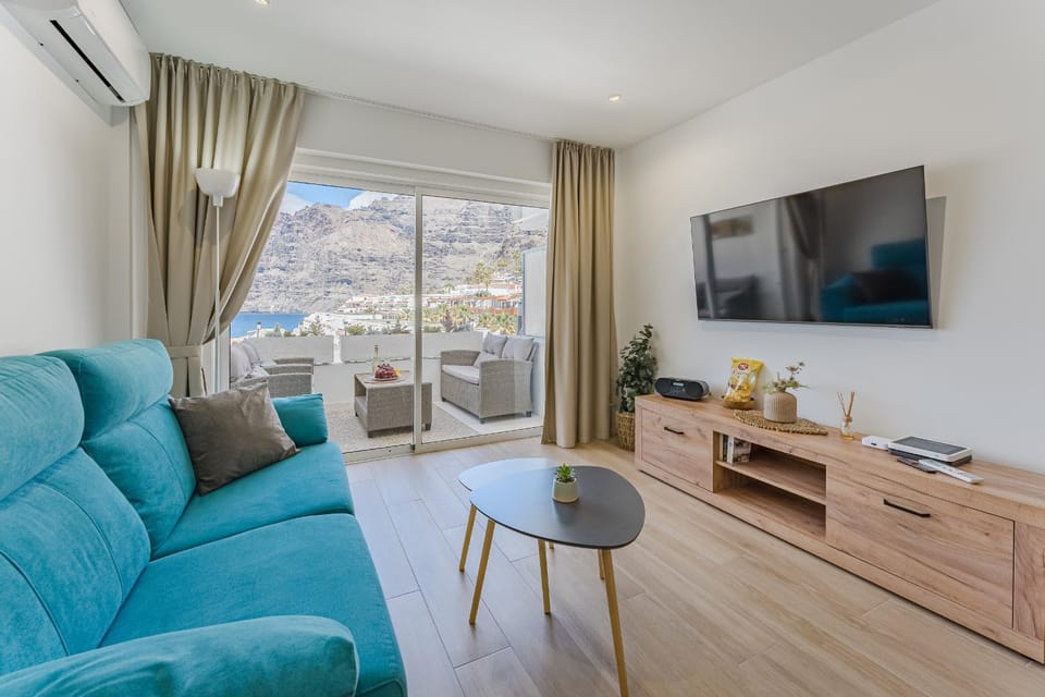 Communal lounge/ TV room, TV and multimedia, Living room