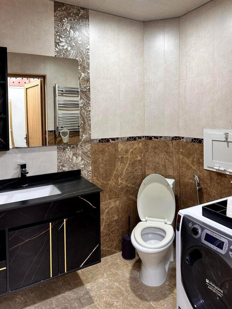 Уютная квартира в центре! Находится, 1 Проспект Гусейна Джавида Apartment in Baku