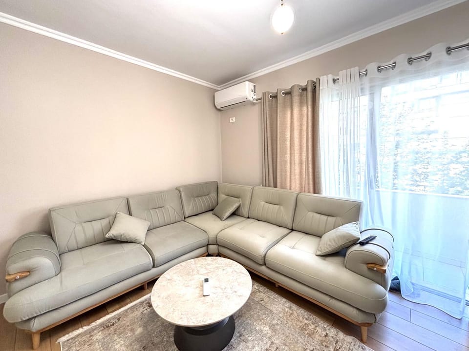 Cozy Tirana Apartment Rr Sokrat Miho Apartment in Tirana