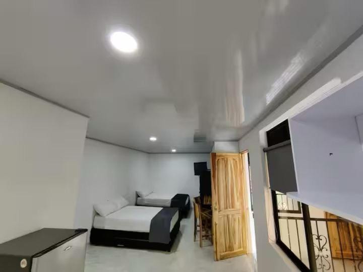 Bed, TV and multimedia, Bedroom