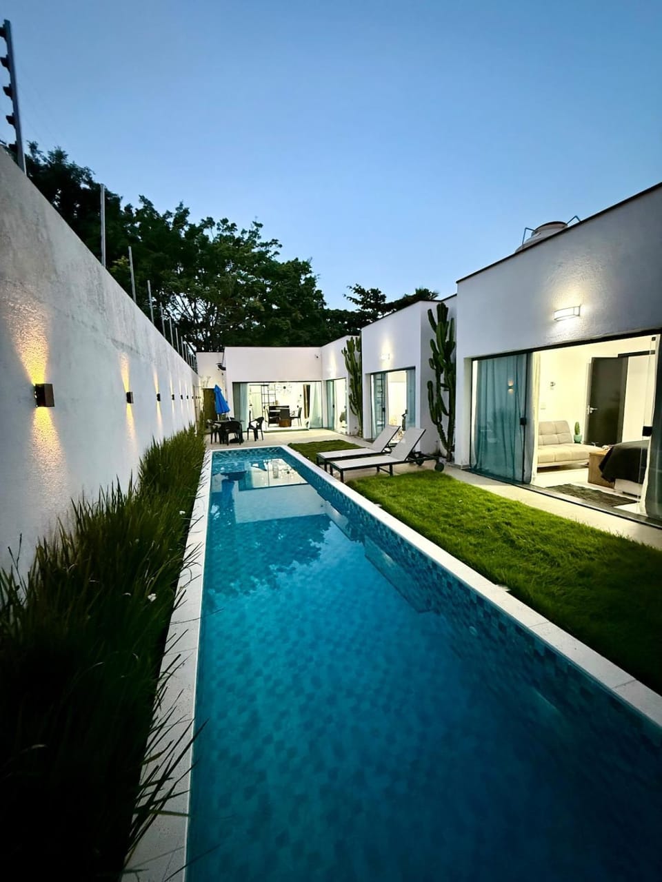Swimming pool