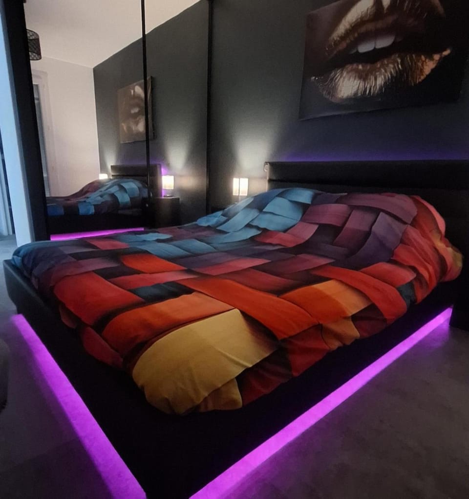 T2 Cosy romantic, balcon,clim, parking gratuit Apartment in Perpignan