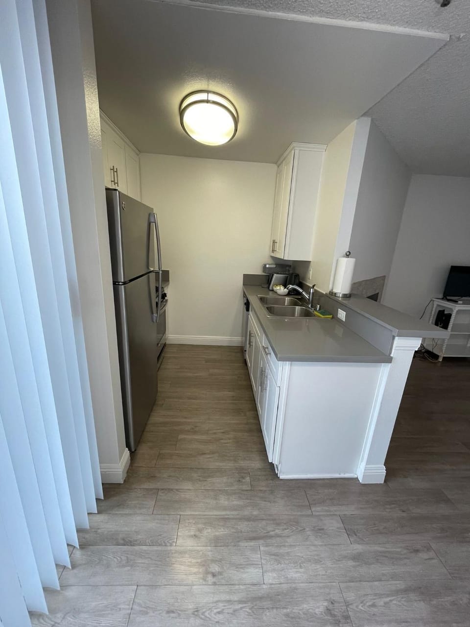 Hollywood Spectacular Loft FREE Designated parking Apartment in Hollywood