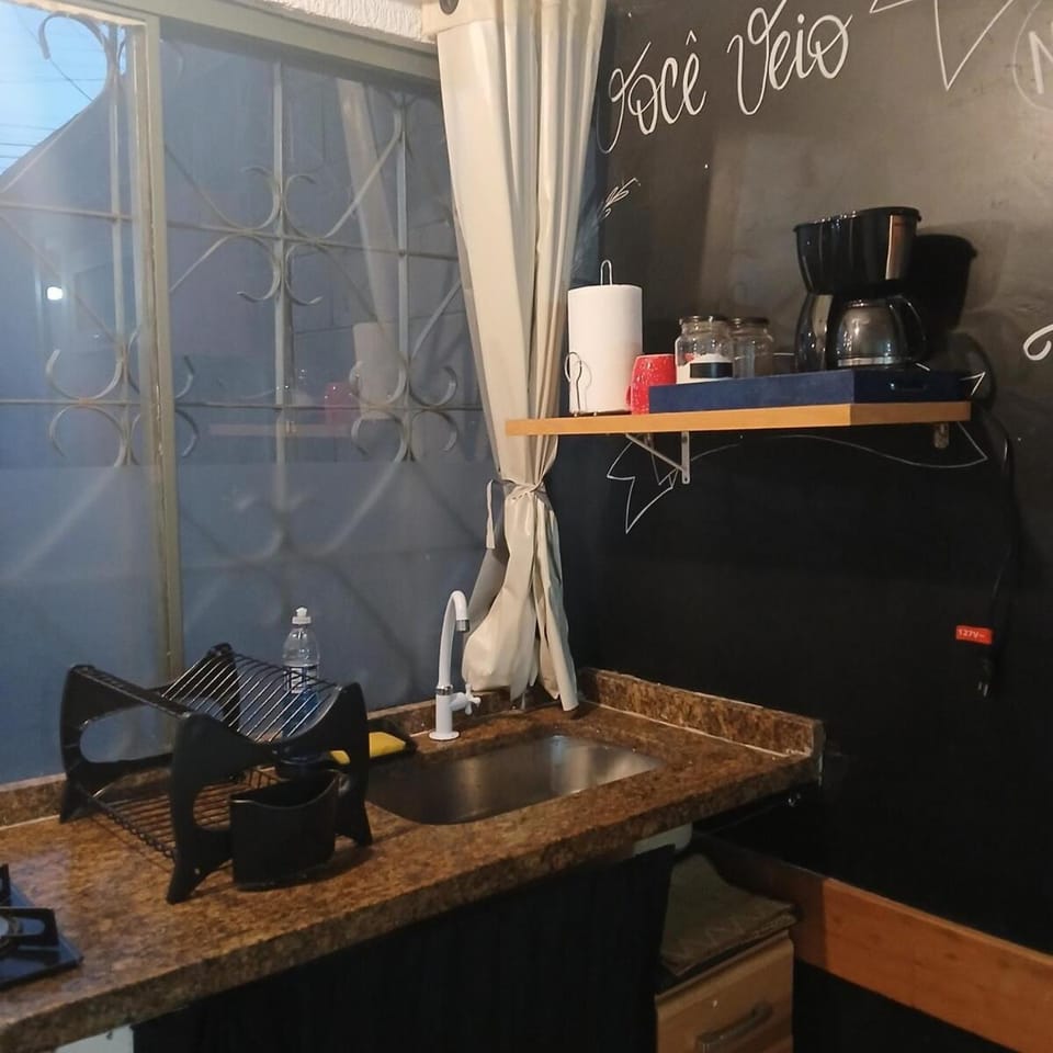 Casa 1 dorm com garagem 5 min SJC House in Sao Jose dos Campos