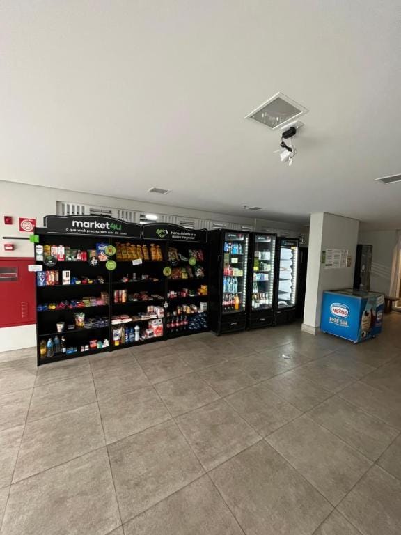 Supermarket/grocery shop, Shopping Area