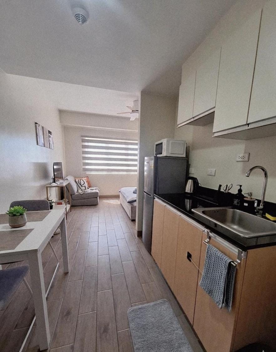 Studio 7C at One Regis Apartment hotel in Bacolod
