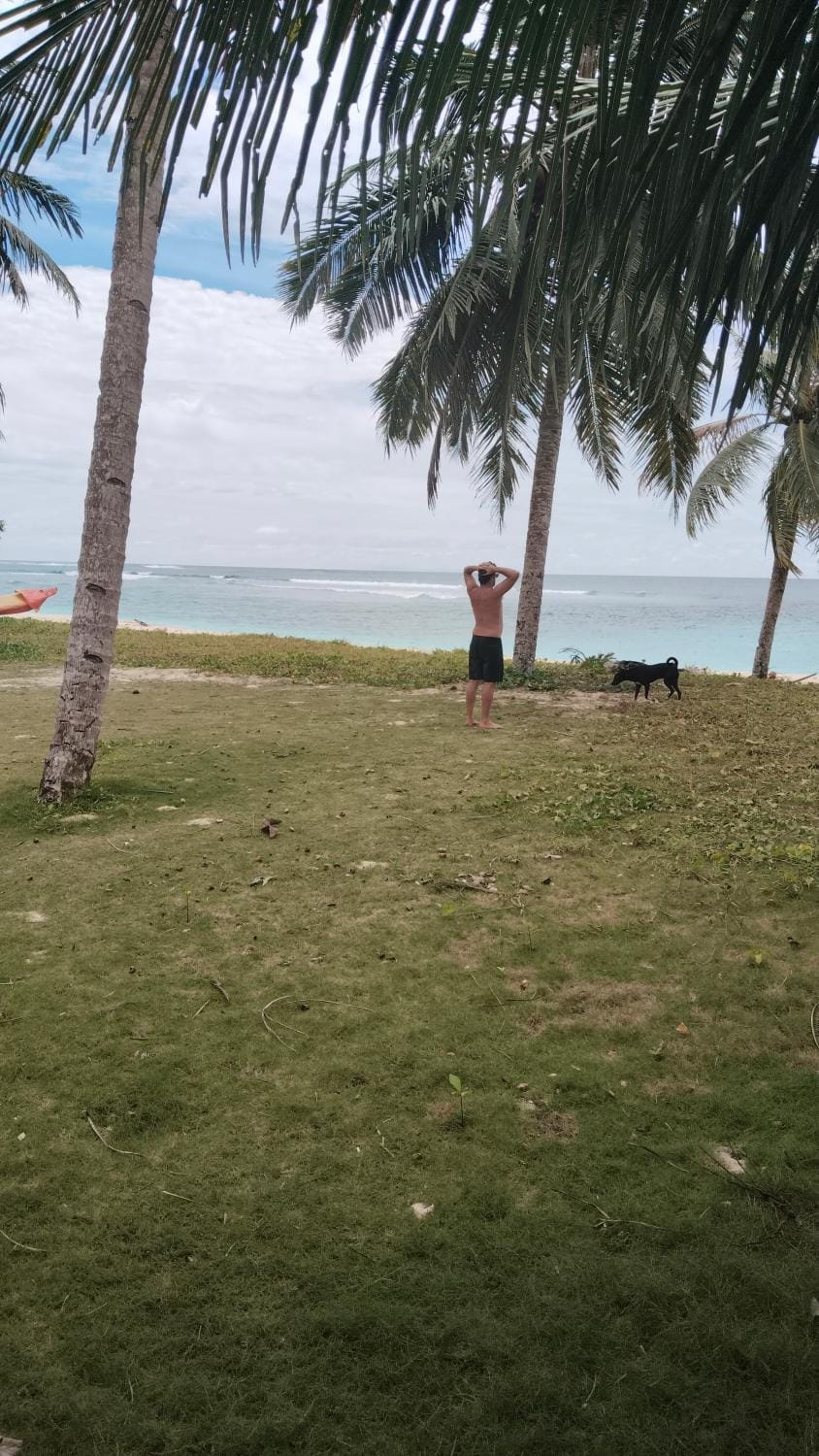Losmen katiet beach front, lances right surf camp peter Homestay Bed and Breakfast in West Sumatra, Indonesia
